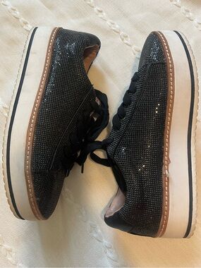 Chelsea & Violet Minie Platform Rhinestone Bedazzled Bejeweled Sneakers 8.5